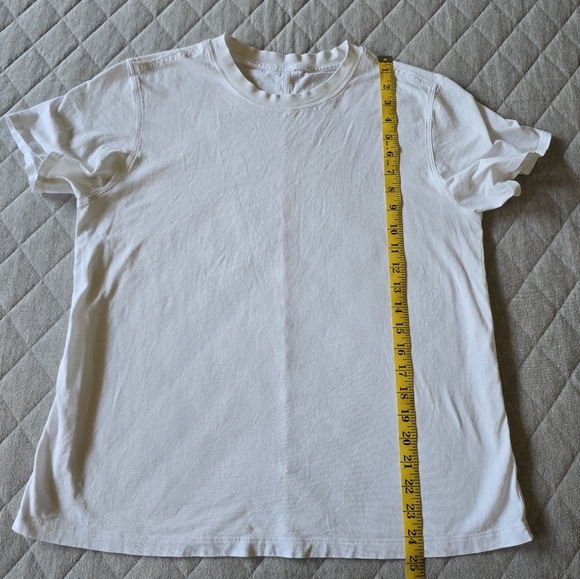 Lululemon Women's White T-shirt - Picture 5 of 6